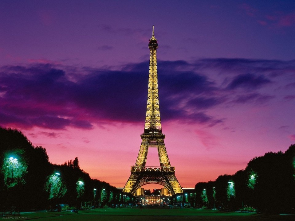 Torre Eiffel, amanecer
