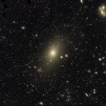 Galaxia gigante aún en expansión