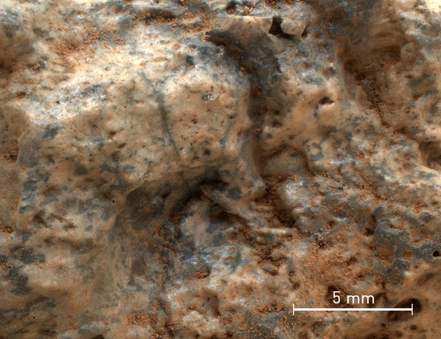 Curiosity encuentra una posible corteza continental en Marte