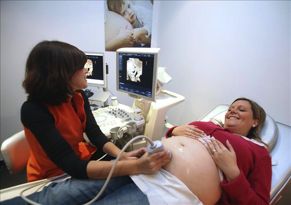 Mayor riesgo de partos prematuros en mujeres de menor estatura