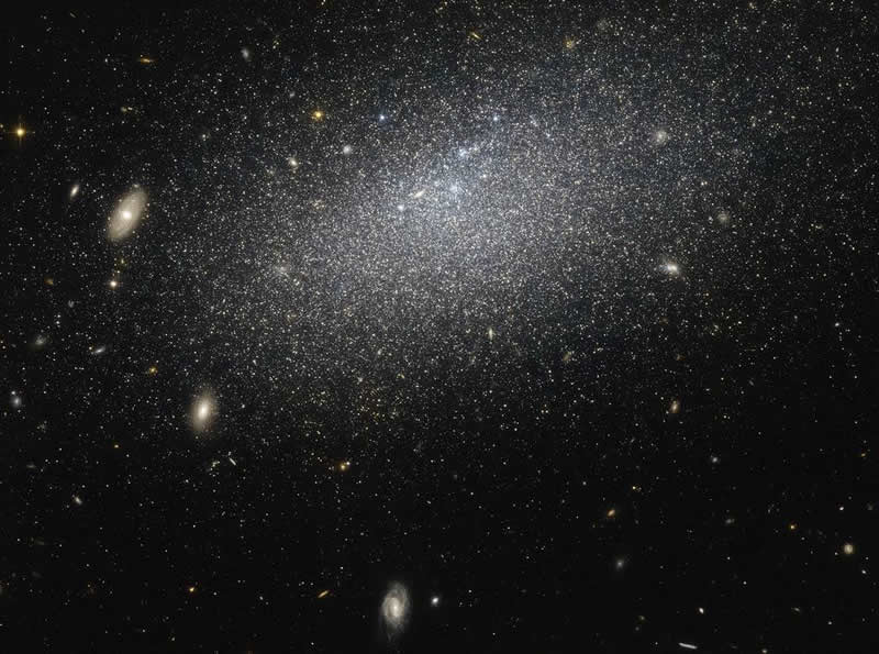 Galaxia UGC 4879- ESA, NASA