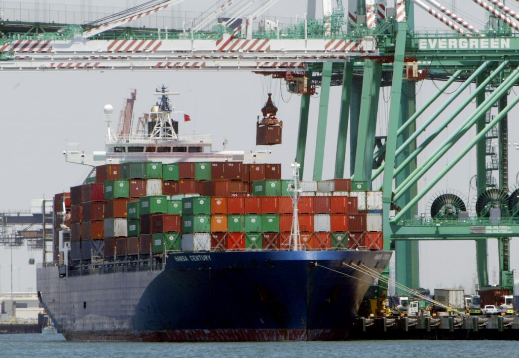 Comercio portuario, buque de contenedores