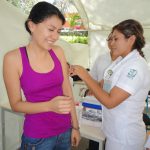 La vacuna del papiloma humano también protege a las jóvenes del cáncer de cérvix