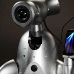 Shimi, un robot que te selecciona y toca la música