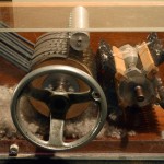 Eli Whitney obtuvo una patente por la primera desmotadora de algodón, el 14 de marzo de 1794