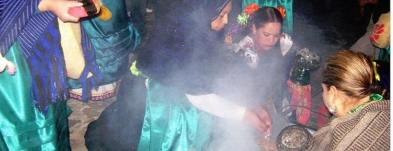 Encendido del Fuego Nuevo, por la etnia Purépecha, Michoacán, México- Foto Benjamín Lucás Juárez