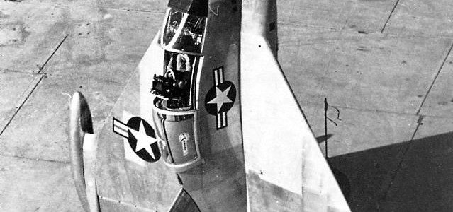 El primer avión que despegó y aterrizó de forma vertical, el Convair XFY-1, 2 de junio de 1954 Convair xfy 1
