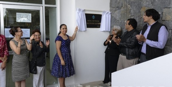 Develación de placa de la biblioteca Marco Wilfredo Salas Martínez