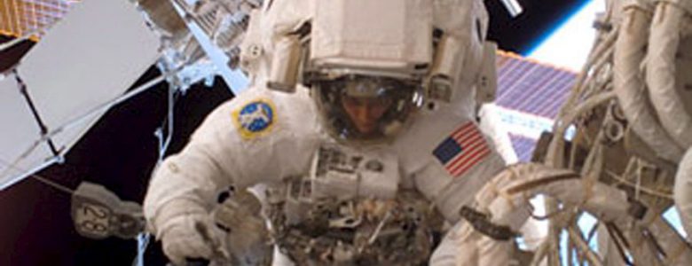Sunita Williams, se convirtió en la mujer que más tiempo había trabajado en el espacio el 5 de septiembre de 2012 Sunita Wiliams trabajando afuera de la Estación Espacial Internacional el 1 de febrero de 2007