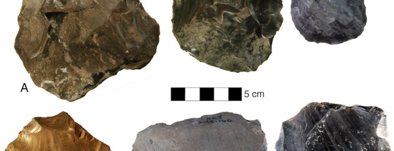 Los humanos tenían capacidad para innovar hace 325,000 años. Evidencia encontrada en un yacimiento ubicado entre dos flujos de lava Vetigios de innocación tecnológica, en el yacimiento de Nor Geghi 1 (NG1). A) bifaces B) Levallois- Fotografia, Daniel Adler