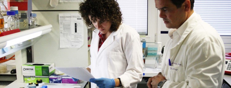 Descubren dos variantes de genes que protegen a ciertas personas contra el VIH