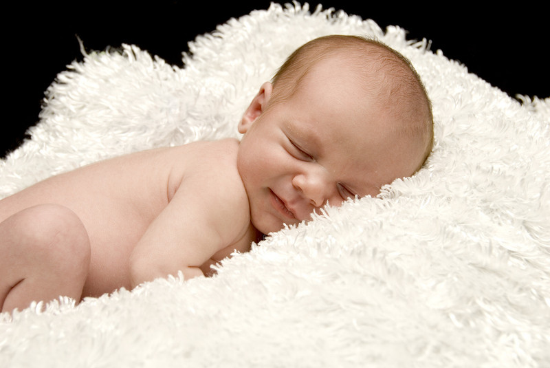 Dormir la siesta consolida el aprendizaje de los bebés