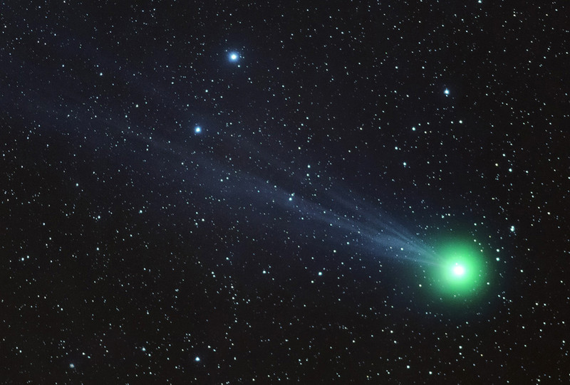 Cometa Lovejoy observado cerca del Observatorio del Teide la noche del 10 de enero de 2015. / Daniel López / IAC