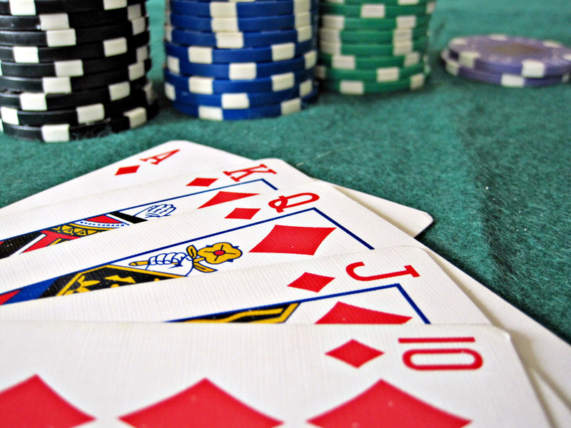 Para ganar en el póker, un algoritmo aprende de sus malas desiciones.