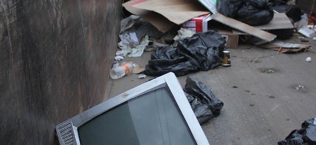 “Apagón analógico”: mayor calidad de transmisión, pero toneladas de televisores con riesgo de contaminar