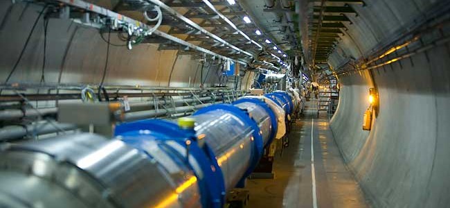 En búsqueda de antimateria, en el Gran Colisionador de Hadrones