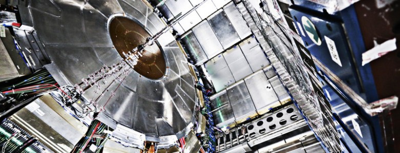 Nueva búsqueda de materia oscura en el LHC