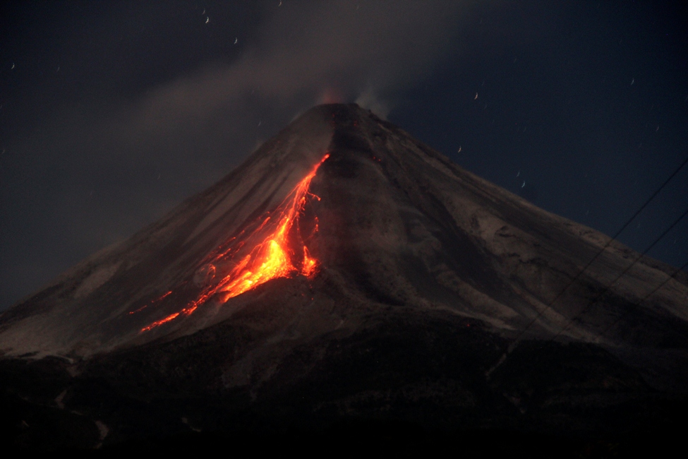 ¿Está próxima una gran erupción del volcán de Colima?