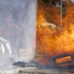 Sistema para proteger a los bomberos de la temperatura y del humo en incendios