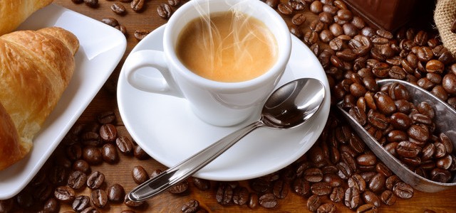 ¿Cuánto café puedo tomar al día?