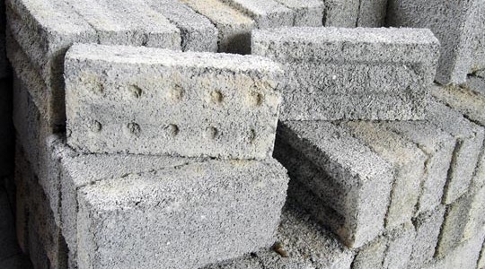 Ladrillos a partir de desechos plásticos