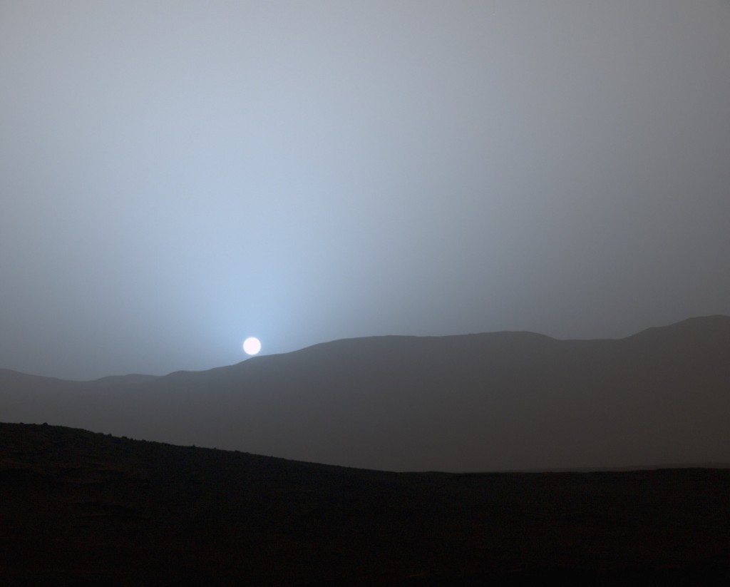 Puesta de sol en Marte vista desde el cráter Gale- Imagen NASA/JPL-Caltech/MSSS/Texas A&M Univ