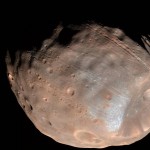 Fobos, la mayor luna de Marte, terminará por desintegrarse y caer en el planeta rojo