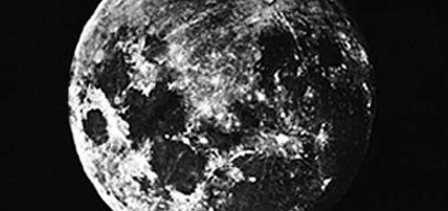 Primera fotografía de la Luna, tomada por Louis Daguerre