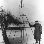 El primer cohete de combustible líquido se lanzó el 16 de marzo de 1926