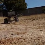 Robot sembrador de maíz que se controla vía Bluetooth