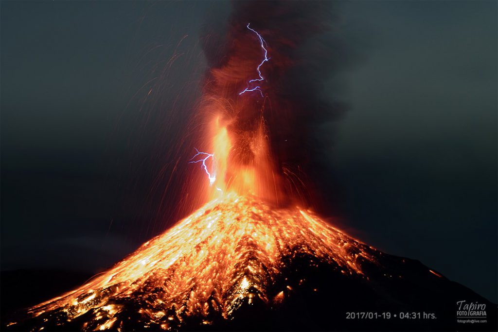 Explosión en el Volcán de Colima