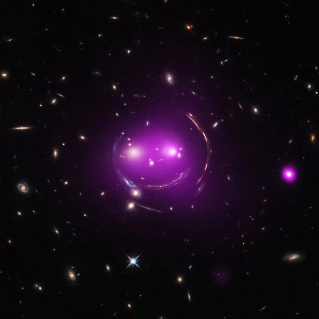 Grupo galáctico Gato Sonriente- NASA