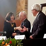 Premia la Academia Mexicana de la Lengua a Luce López-Baralt