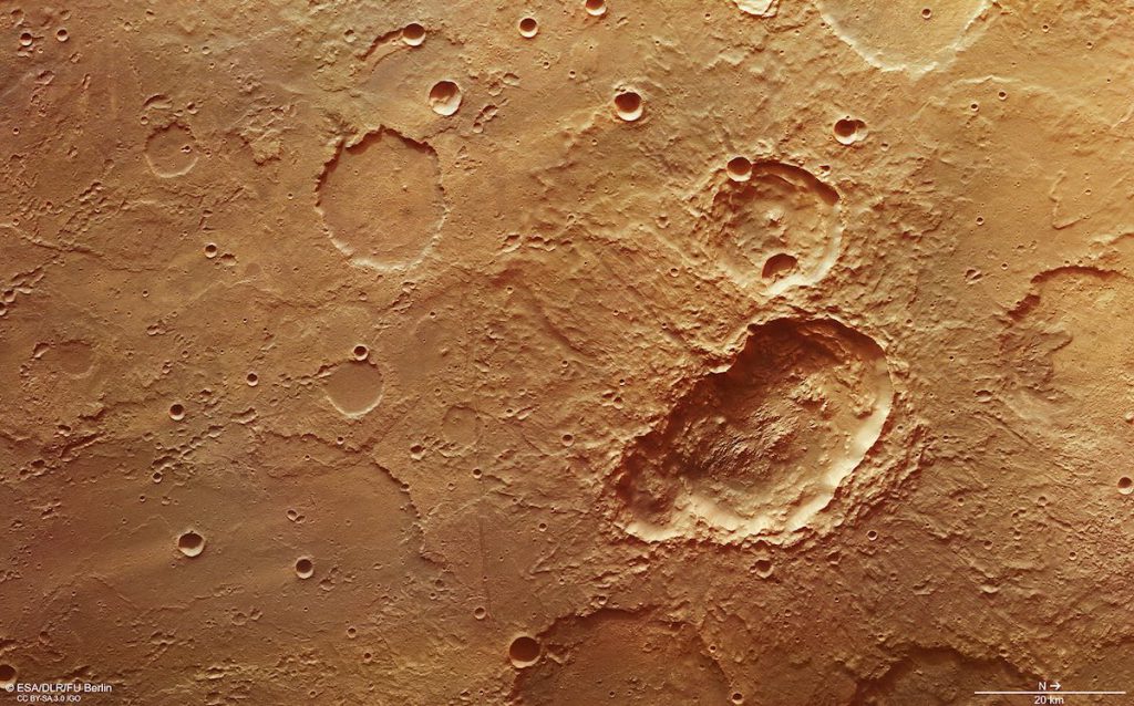 Trío de cráteres en Marte- ESA:DLR:FU Berlin, CC BY-SA 3 0 IGO