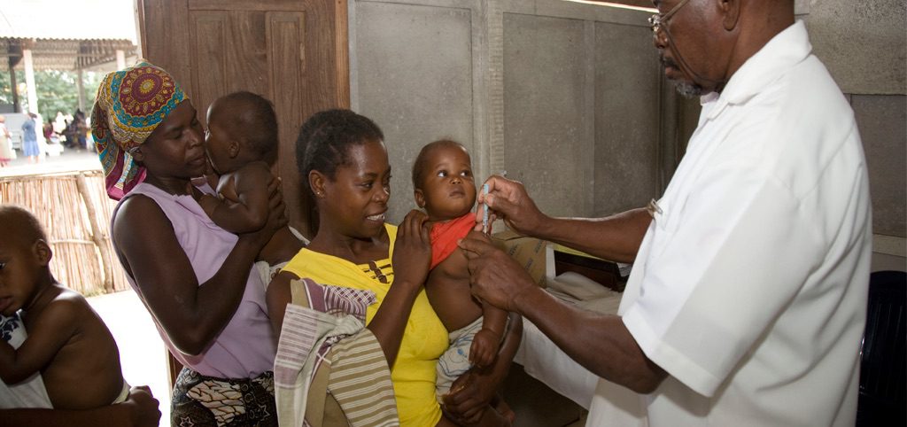 Vacunación en Mozambique- ISGlobal.