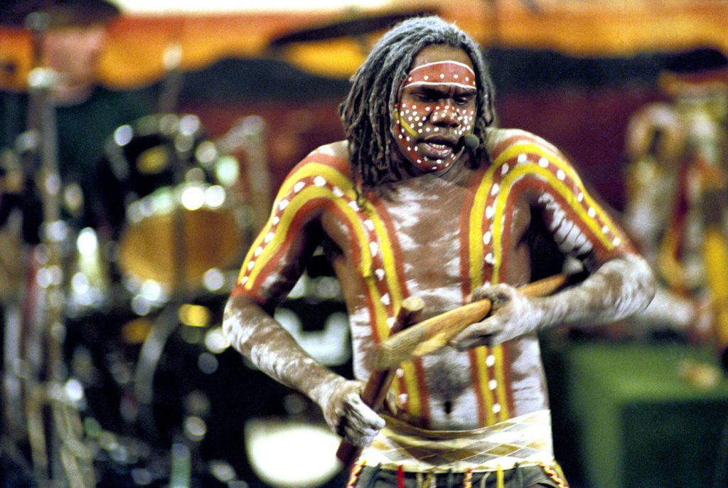 Un miembro de Yothu Yindi, una banda de rock aborigen de Australia- John Isaac, ONU Foto