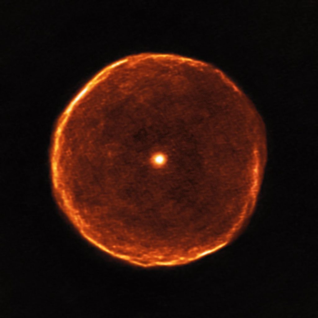 U Antiliae y su burbuja humeante- ALMA (ESO/NAOJ/NRAO), F. Kerschbaum