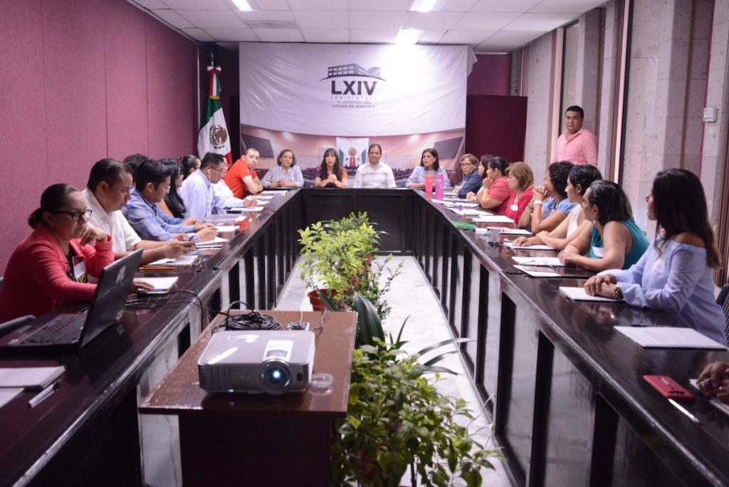 Capacitan al personal del Congreso de Veracruz en materia de Inteligencia Emocional