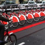 Los sistemas de bicicletas compartidas y sus múltiples beneficios, incluyendo salvar vidas