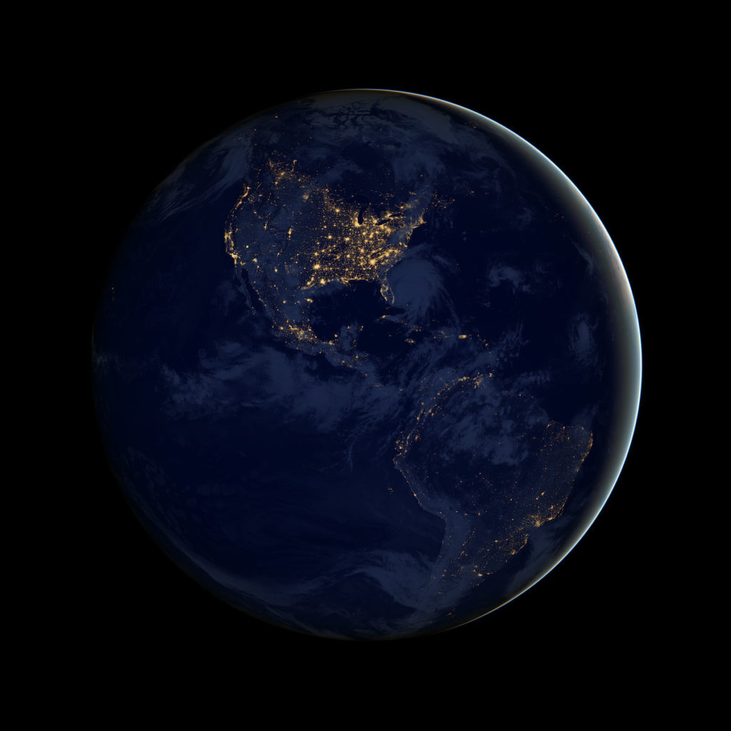 Vista nocturna de América- NASA Earth Observatory, imagen de Robert Simmon