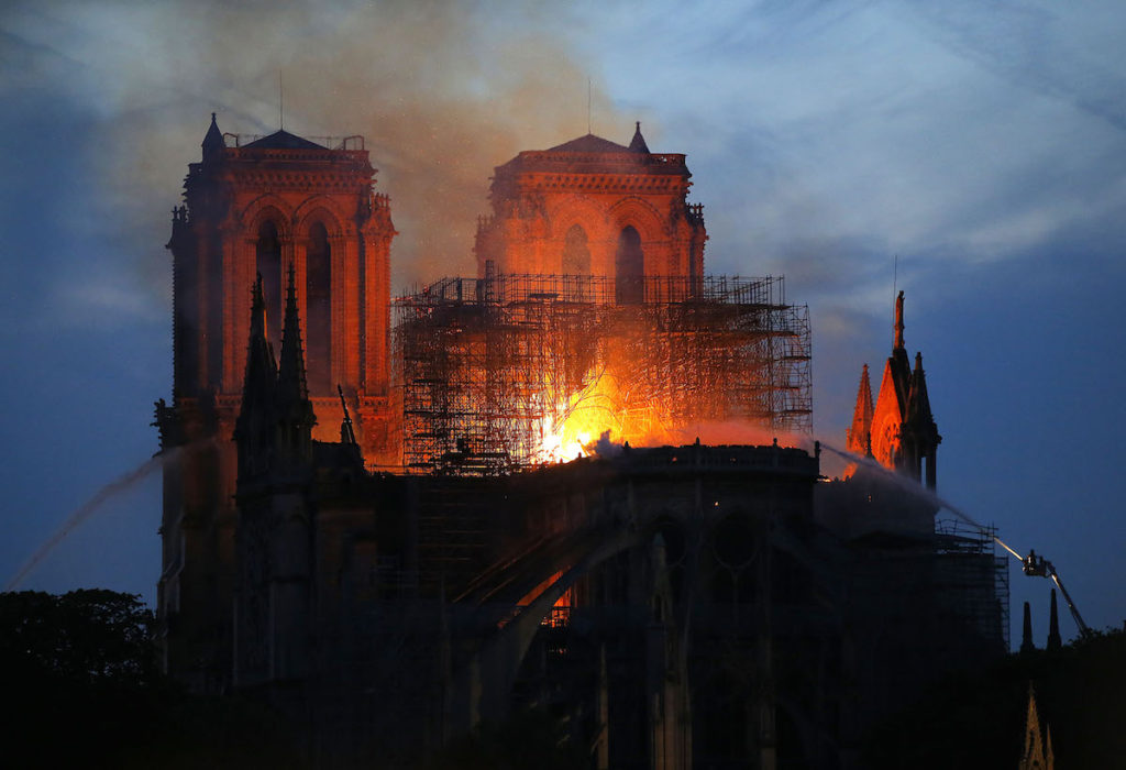 Incendio catedral de Notre Dame, Paris, el 16 de abril de 2019- AP Photo, Michel Euler