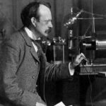 El electrón, un «corpúsculo»sin interés para cualquiera relacionado con la física. Fue presentado el 30 de abril de 1897