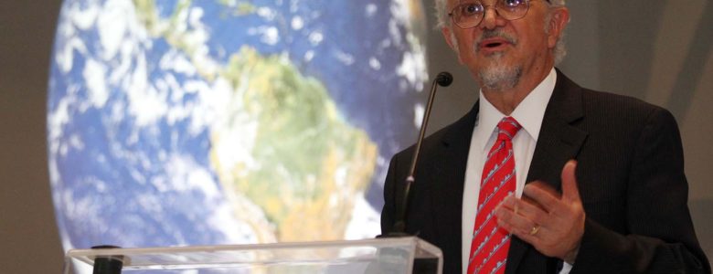 Mario Molina critica que la política energética de México sea igual a la de Trump